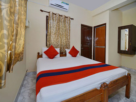 Traveller Guest House By OYO Rooms