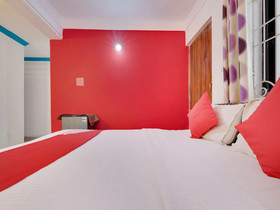 Waves 18 By OYO Rooms