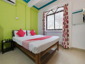 Waves 18 By OYO Rooms