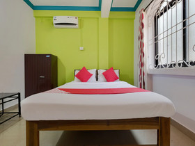 Waves 18 By OYO Rooms