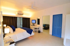 Zone Connect By The Park Calangute