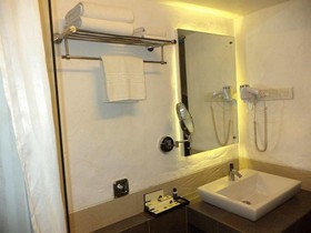 Zone Connect By The Park Calangute