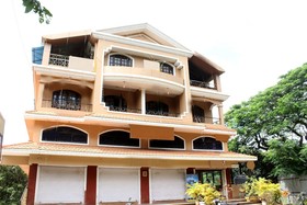 Hotel Picnic Plaza