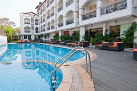 La Gulls Court by Amani