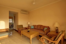 Golden Sands Apartments