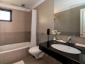 Nanu Beach Resort & Spa