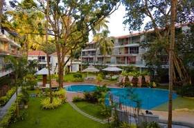 Aarju Luxurious Wave