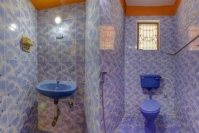 Alfa Guest House by OYO Rooms