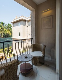 Artistry Suites