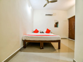 Bharat Guest House by OYO Rooms