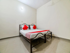 Bharat Guest House by OYO Rooms