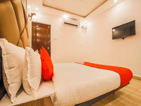 Colleins Holiday Homes By OYO Rooms