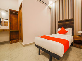 Colleins Holiday Homes By OYO Rooms