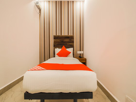 Colleins Holiday Homes By OYO Rooms