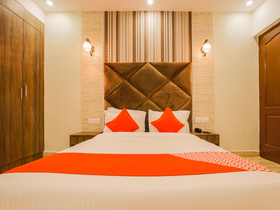 Colleins Holiday Homes By OYO Rooms
