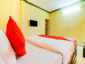 Crystal Holiday Homes by OYO Rooms