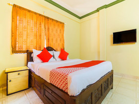 Crystal Holiday Homes by OYO Rooms