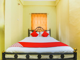 Crystal Holiday Homes by OYO Rooms