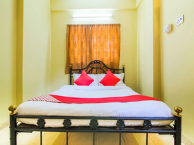 Crystal Holiday Homes by OYO Rooms