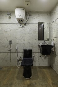 Divan Clarks Inn Goa