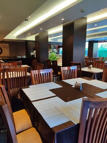 Divan Clarks Inn Goa