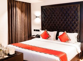 Divan Clarks Inn Goa
