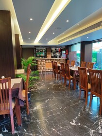 Divan Clarks Inn Goa