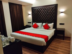 Divan Clarks Inn Goa