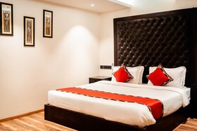 Divan Clarks Inn Goa