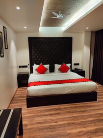 Divan Clarks Inn Goa