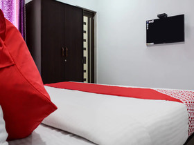 Elvin De Mar by OYO Rooms