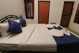OYO 85106 Hotel Elvin,s Place