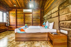 FabExpress Calangute Beach Resort