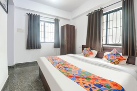 Fabexpress Neelratna