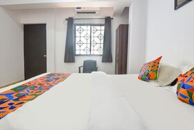 Fabexpress Neelratna