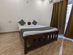 Hotel Bella Residency