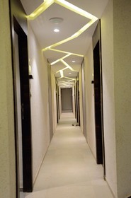 Hotel Supreme Grande