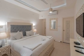 Lillywoods Zac Beach Resort