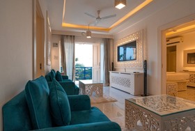 Lillywoods Zac Beach Resort