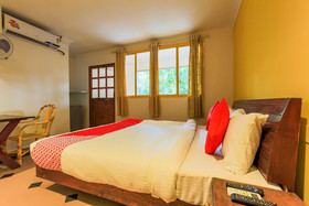 Little Italy by OYO Rooms