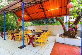 Little Italy by OYO Rooms
