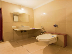 Little Italy by OYO Rooms