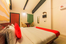 Little Italy by OYO Rooms