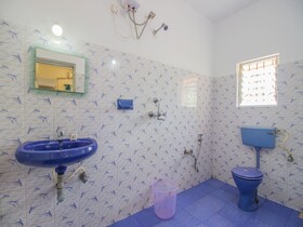 Oceanic Pearl Hotel by OYO Rooms