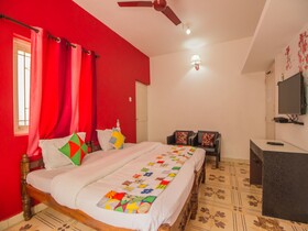 Oceanic Pearl Hotel by OYO Rooms