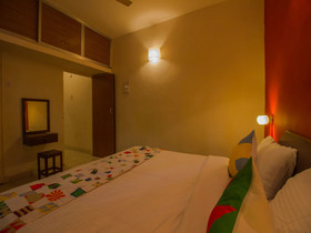 OYO 15758 Elegant 1 BHK Calangute