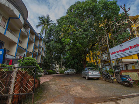 OYO 15758 Elegant 1 BHK Calangute