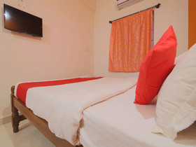OYO 8631 Hotel Avanti