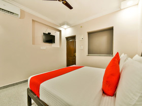 Raj's Resort By OYO Rooms