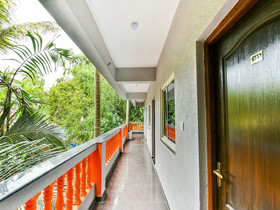 Raj's Resort By OYO Rooms